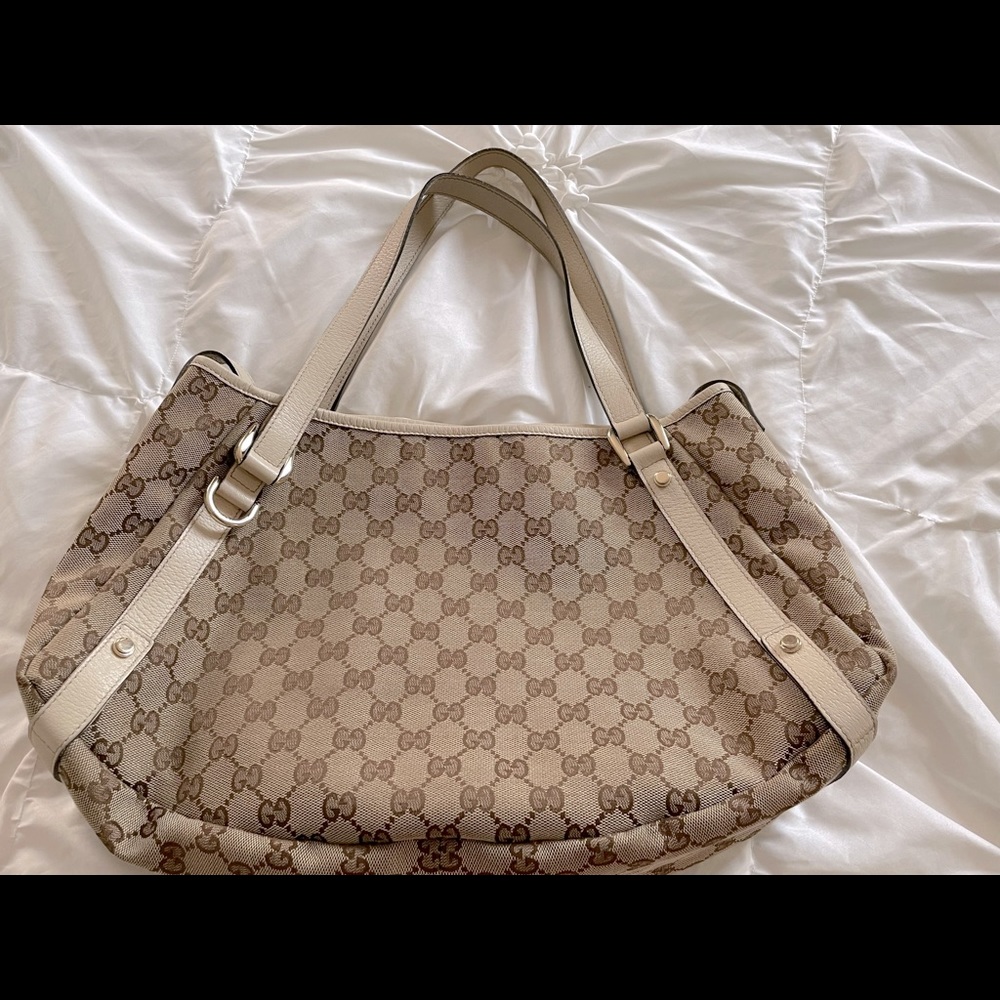 Gucci shoulder bag